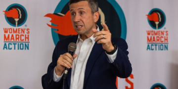 DNC Takes Out $15M in Loans