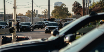 Chaos at Chicago ICE Center Leads to 21 Arrests