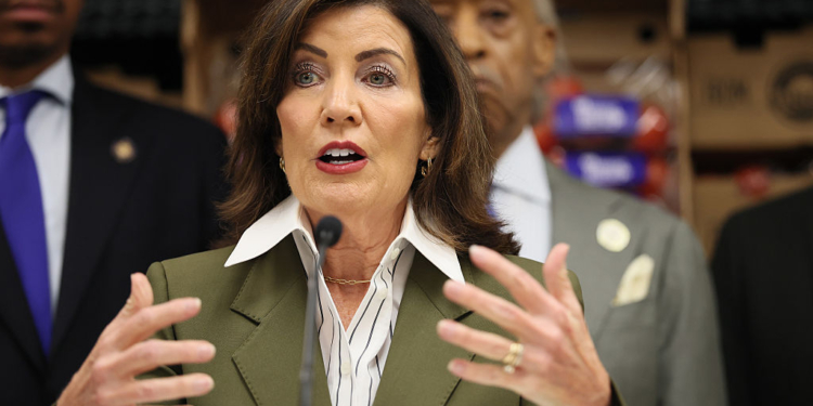 Hochul Raises Concerns Over NYC Mayor-Elect’s Free Bus Plan