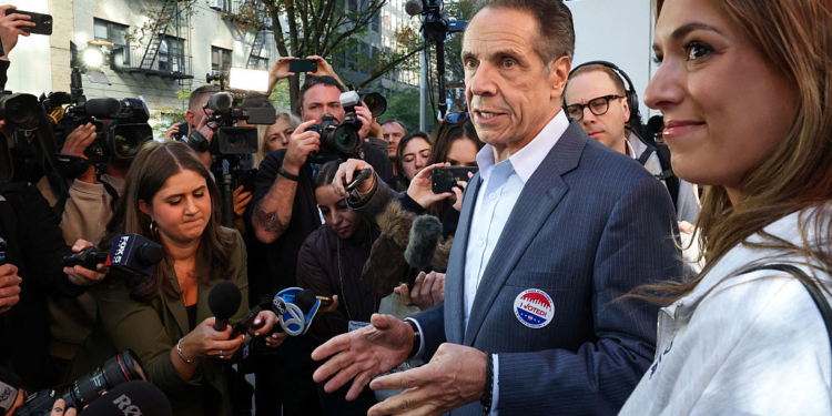 Trump Urges New Yorkers to Back Cuomo Over ‘Communist’ Mamdani in Fiery Mayoral Endorsement