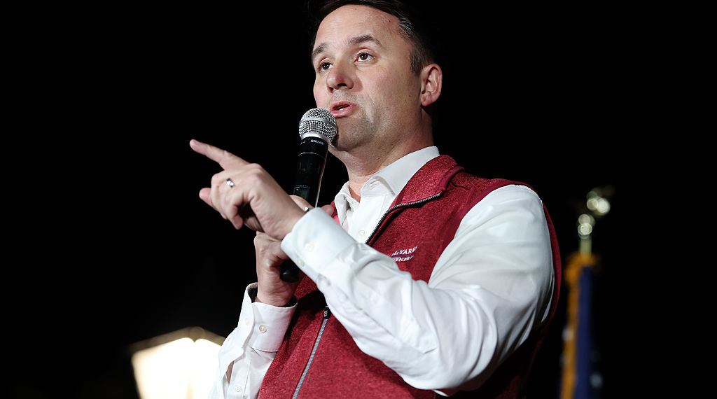 Virginia AG Miyares Encourages Voters to Split Tickets, Sidestepping GOP Governor Candidate