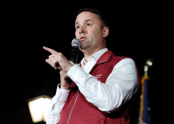 Virginia AG Miyares Encourages Voters to Split Tickets, Sidestepping GOP Governor Candidate