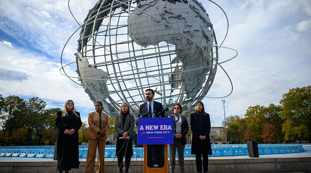 Mamdani Taps Former Biden FTC Chair After Anti-Establishment Speech