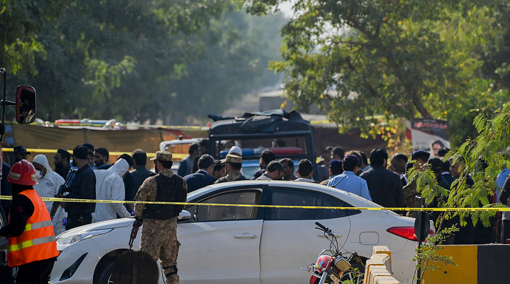 Suicide Bomber Kills 12 Outside Islamabad Court Amid Surge in Militant Attacks