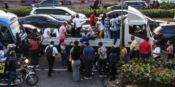 Nationwide Blackout Cripples Dominican Republic, Shuts Down Transit and Businesses