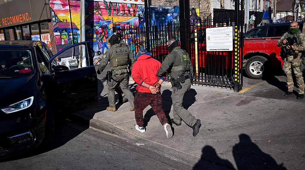 Fear Lingers in Chicago as Immigration Crackdown Enters Unsettled New Phase