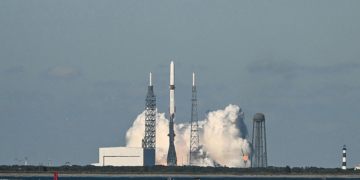 New Glenn Nails Mars Launch in Breakthrough Win for Blue Origin