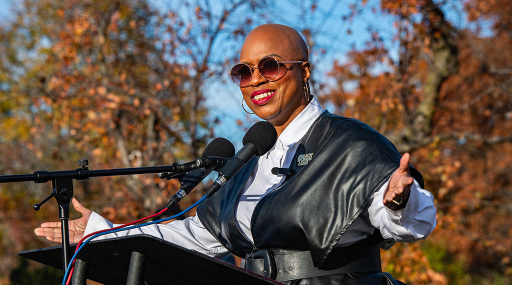 ‘Squad’ Members Tie Thanksgiving Reflections to Deportations and ‘Stolen Land’