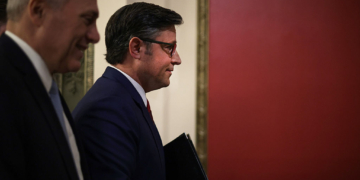 House Ends Record 43-Day Shutdown After Bitter Health Care Clash