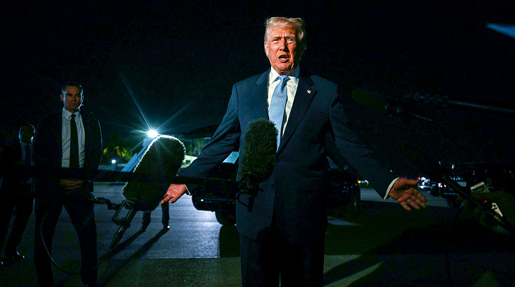 Trump Promises Americans ‘Tariff Dividends’ as Early as 2026