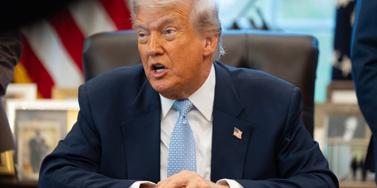 Trump Admin Threatens Pennsylvania Over Immigrant Driver’s Licenses