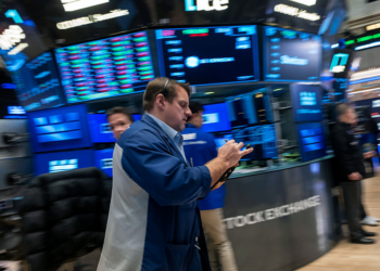 Wall Street Slides as Nvidia, Bitcoin Lead a Global Market Sell-Off