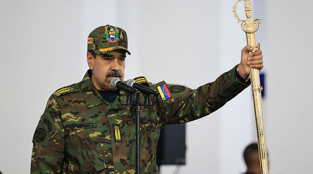 Maduro Waves Bolívar’s Sword as Trump Signals New US Push Against Venezuelan Traffickers