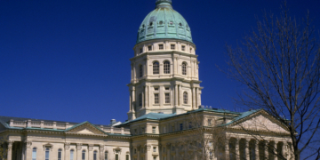 Kansas GOP Halts Push for Special Redistricting Session, Vows to Revive Effort in 2025