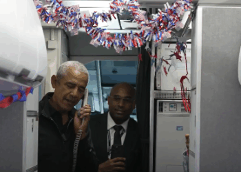 Obama Surprises Veterans With Heartfelt Welcome Ahead of Veterans Day