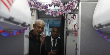 Obama Surprises Veterans With Heartfelt Welcome Ahead of Veterans Day