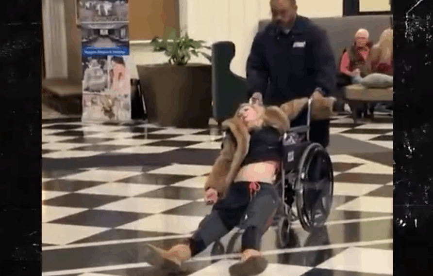 Tara Reid Says She Was Drugged in Chicago Hotel Bar: ‘It Knocked Me Out Immediately’