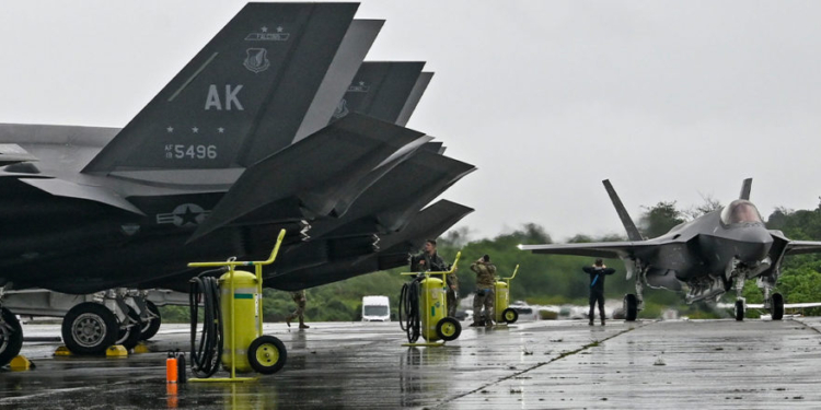 America’s Next Big Weapons Deal Could End Up As Big Gift To China’s Arsenal