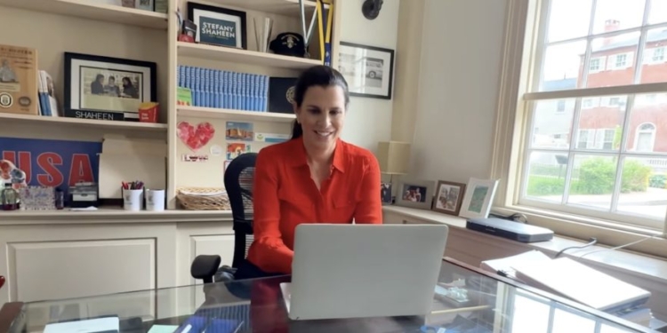 Democrat Running For House Rips Shutdown Deal Her Own Mother Helped Negotiate