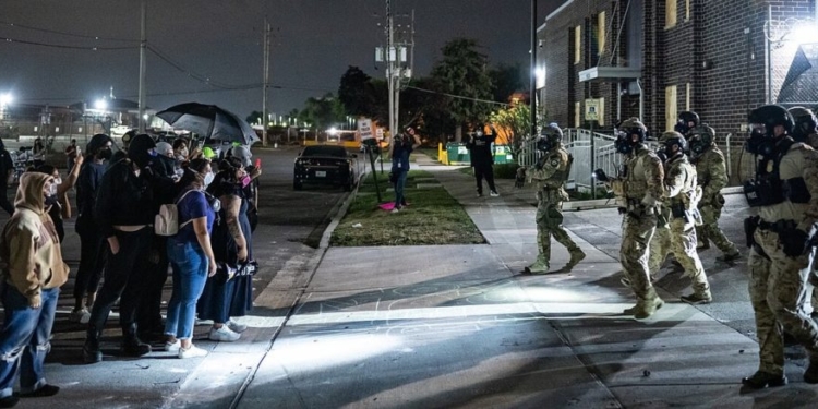 EXCLUSIVE: Feds Find New Ways To Show Anti-ICE Rioters Who’s Boss