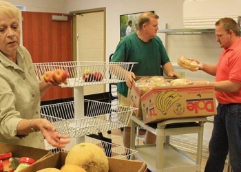 Food Banks Scramble To Meet Record Thanksgiving Demand Following Shutdown, Funding Lapse