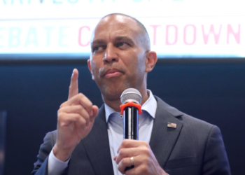 Hakeem Jeffries, Progressive Dems Rage Against Deal To End Shutdown