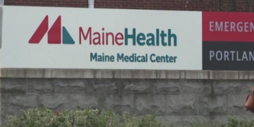 Healthcare System Apologizes After System Malfunction Sends Out Letters Telling Living Patients They Were Dead