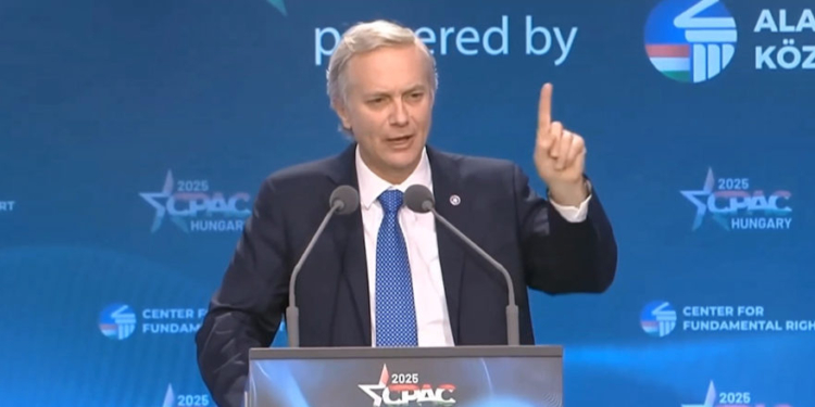 Literal Communist Battles Pro-Trump Conservative For Presidency In America’s Backyard