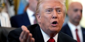 Nicki Minaj Teams Up With Trump To Highlight Christian Persecution