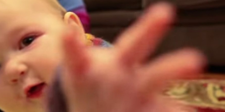 Parenting Experts Want You To Use Words Like ‘Vulva’ And ‘Anus’ With Your Infant