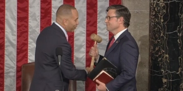 Republicans May Not Be As Close To Their Democrat Friends As They Think, Poll Suggests