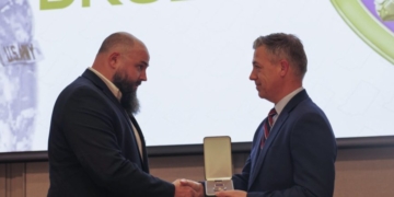 Sen Banks Pins Long-Deserved Purple Heart On Iraq Veteran After Nearly Two Decades