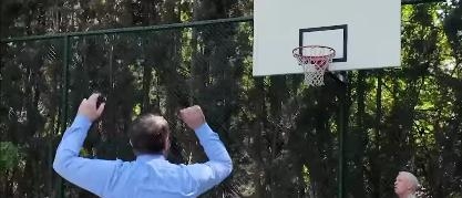Terror Leader Turned President Shoots Hoops With US Officials Ahead Of White House Visit