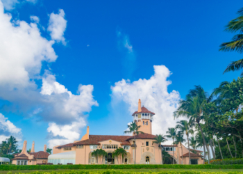 Emails Reveal FBI Doubts Before Mar-a-Lago Raid