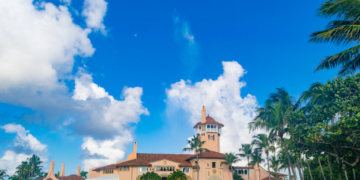 Emails Reveal FBI Doubts Before Mar-a-Lago Raid