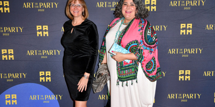 Democrats Aim to Break Miami’s Long GOP Streak in High-Stakes Runoff