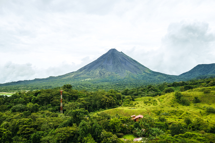 US Issues New Security Alert for Costa Rica Amid Surge in Tourist Robberies