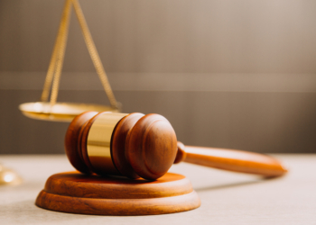 Fraudster’s Murder Trial Opens With Conflicting Accounts of Wife’s Death