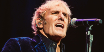 Michael Bolton Faces Glioblastoma With Family by His Side, Daughters Share Hopeful Update