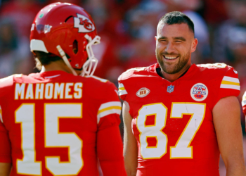Travis Kelce Reacts to Patrick Mahomes Injury as Chiefs Miss Playoffs