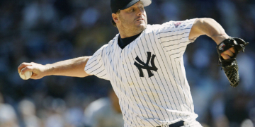 Trump Urges Hall of Fame to Finally Enshrine Roger Clemens