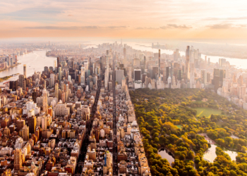 Real Estate Expert Says US Housing Market is Shifting, Not Broken