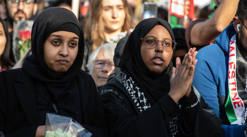 Teacher’s Dismissal Over ‘Christian Country’ Remark Fuels New Free-Speech Clash in UK Schools