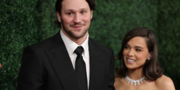 Josh Allen Credits Wife Hailee Steinfeld After Bills’ Stunning Rally