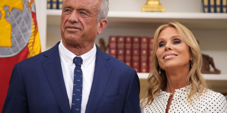 Hines Says Politics Hits Harder Than Hollywood