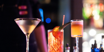 Study Finds Cannabis May Reduce Alcohol Use in Heavy Drinkers, But Experts Urge Caution