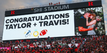 Bill Simmons Fuels Taylor Swift Baby Buzz With On-Air Remark