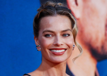 Margot Robbie Draws a Line as Motherhood Reshapes Her Hollywood Boundaries
