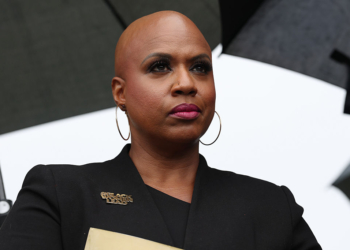 Rep. Ayanna Pressley Drops Senate Hopes, Decides to Run for Re‑Election