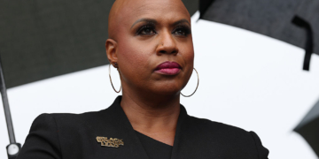 Rep. Ayanna Pressley Drops Senate Hopes, Decides to Run for Re‑Election